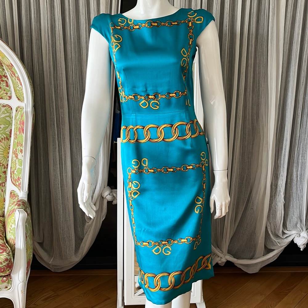 Authentic dolce & Gabbana black label receipt included all silk and lined dress.